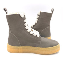 Load image into Gallery viewer, Cantini Ankle boots in leather interior in eco-fur
