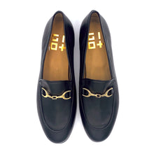 Load image into Gallery viewer, Gio+ loafers in leather with chain accessory
