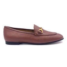 Load image into Gallery viewer, Gio+ loafers in leather with chain accessory
