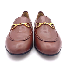 Load image into Gallery viewer, Gio+ loafers in leather with chain accessory
