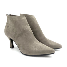 Load image into Gallery viewer, Joy Wendel Pointed ankle boots with 70 heel
