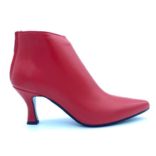 Load image into Gallery viewer, Joy Wendel Pointed ankle boots with 70 heel
