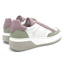 Load image into Gallery viewer, Meline Sneakers MLN SF140
