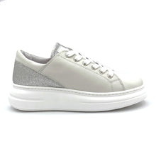 Load image into Gallery viewer, Meline Sneakers MLN BI667 bianco e argento
